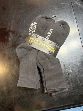 True Religion Men's Black Mid Crew Socks-Pack of 12. Size fits shoe size 8-12.5